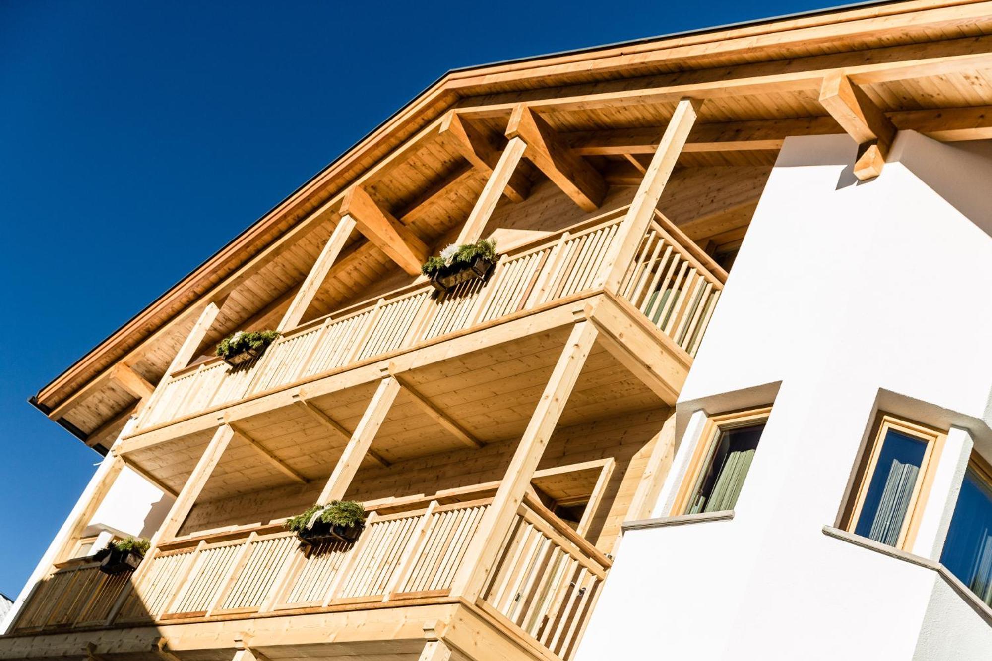 Apartments Villa Gardena - Gardenahotels Selva di Val Gardena Exterior foto