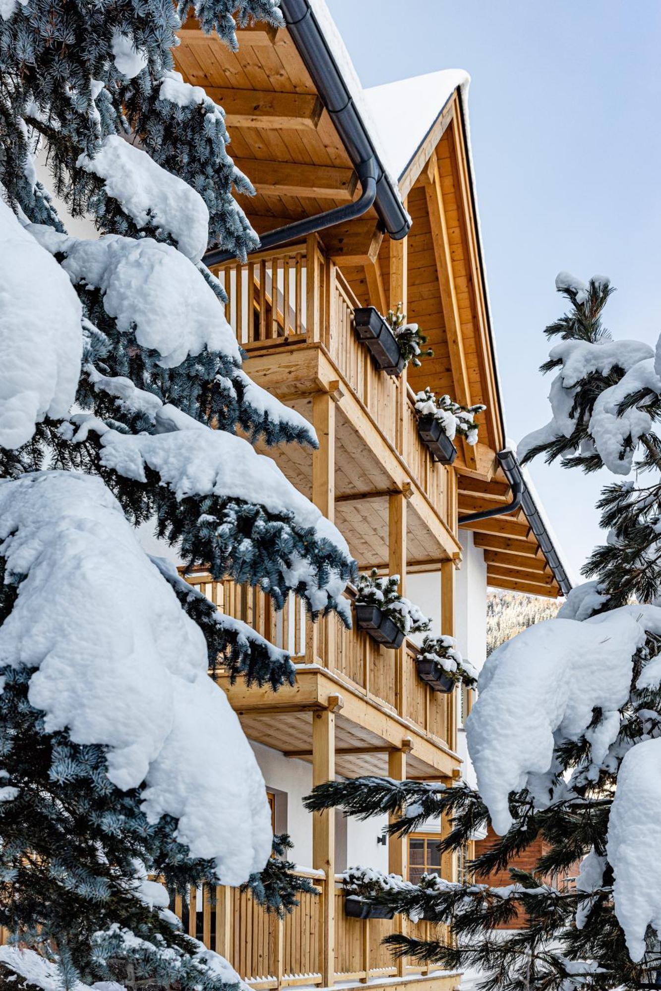 Apartments Villa Gardena - Gardenahotels Selva di Val Gardena Exterior foto